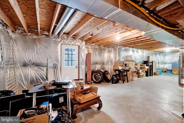 1366 ASTER DR, York, PA 17408