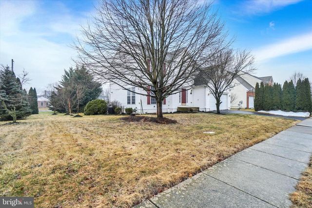 1366 ASTER DR, York, PA 17408