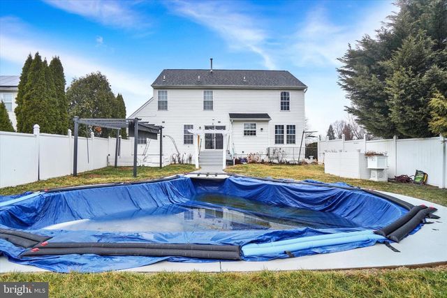 1366 ASTER DR, York, PA 17408