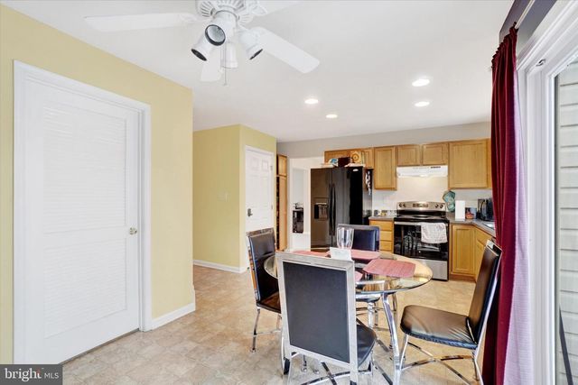 1366 ASTER DR, York, PA 17408