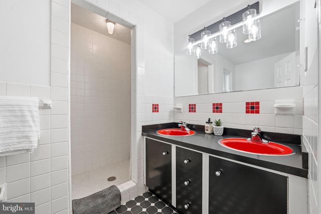 1119 CENTENNIAL RD, Penn Valley, PA 19072