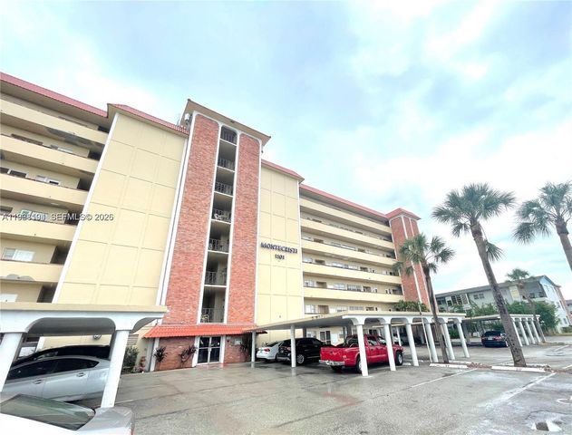 1101 Crystal Lake Dr 508, Deerfield Beach, FL 33064
