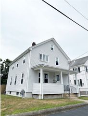 158 Bentley Street, East Providence, RI 0214