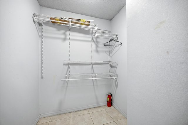 6519 W NEWBERRY ROAD 109, Gainesville, FL 32607