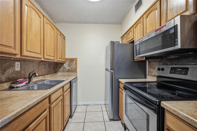 6519 W NEWBERRY ROAD 109, Gainesville, FL 32607