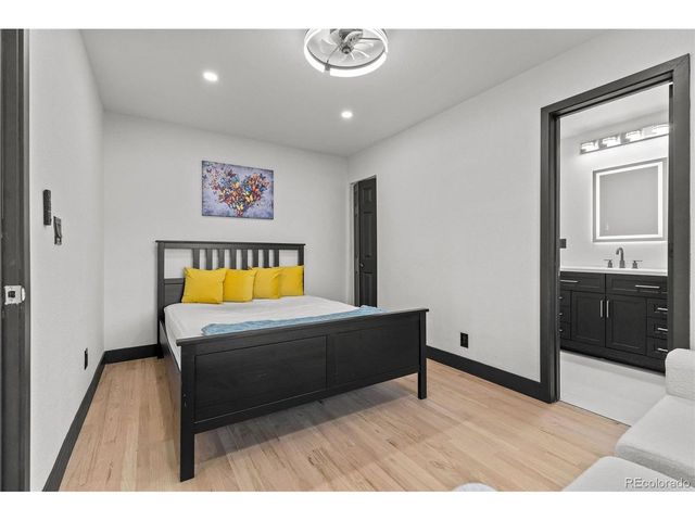 5021 S Washington St, Englewood, CO 80113