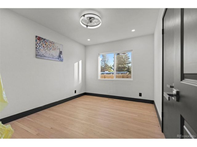 5021 S Washington St, Englewood, CO 80113