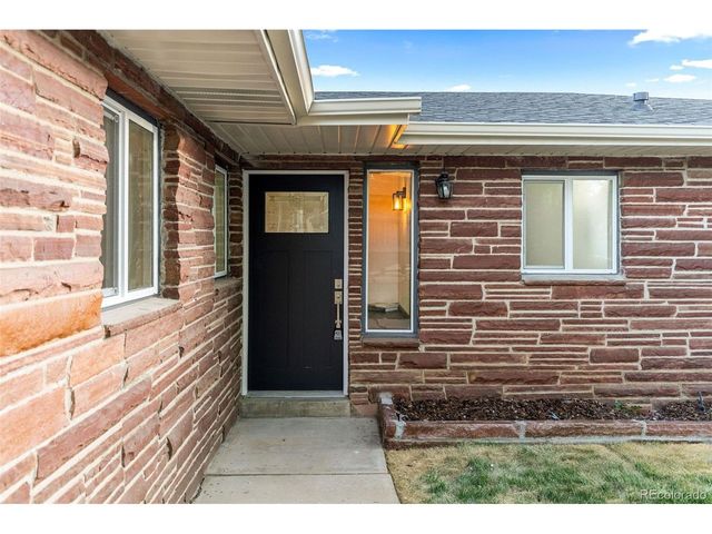 5021 S Washington St, Englewood, CO 80113