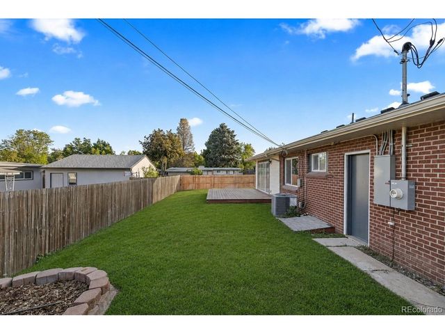 5021 S Washington St, Englewood, CO 80113