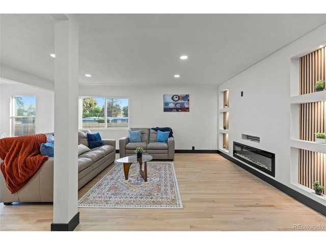 5021 S Washington St, Englewood, CO 80113