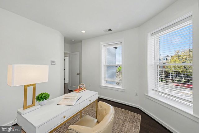 3639 NEW HAMPSHIRE AVE NW, Washington, DC 20010