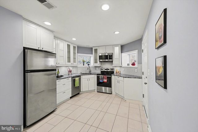 3639 NEW HAMPSHIRE AVE NW, Washington, DC 20010