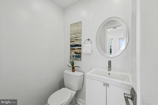 3639 NEW HAMPSHIRE AVE NW, Washington, DC 20010