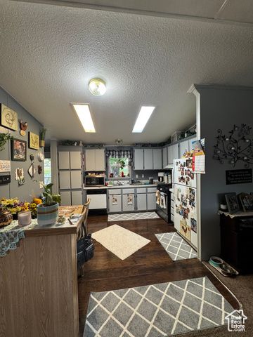 10106 E 2800 S, Jensen, UT 84035