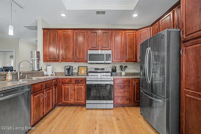 1130 Grazing Meadows Ln, Louisville, KY 40245