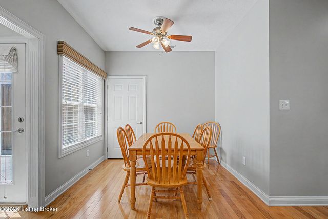 1130 Grazing Meadows Ln, Louisville, KY 40245