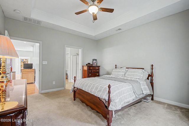 1130 Grazing Meadows Ln, Louisville, KY 40245