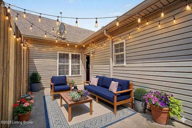 1130 Grazing Meadows Ln, Louisville, KY 40245