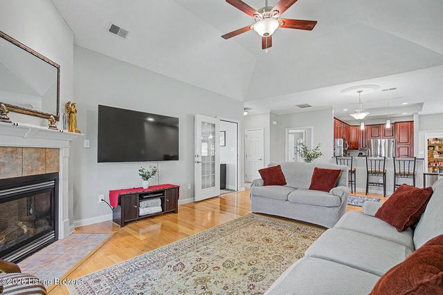 1130 Grazing Meadows Ln, Louisville, KY 40245
