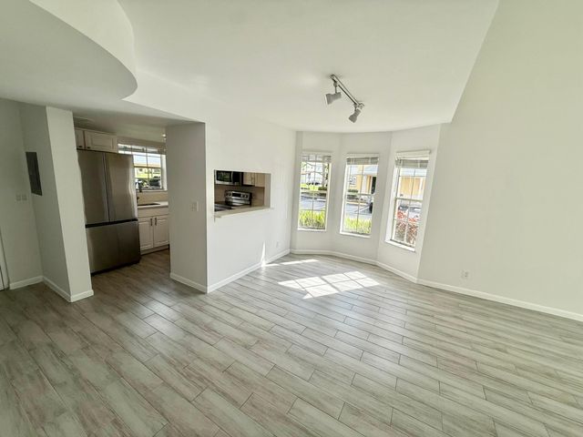 6307 La Costa Drive A, Boca Raton, FL 33433