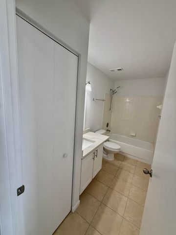 6307 La Costa Drive A, Boca Raton, FL 33433