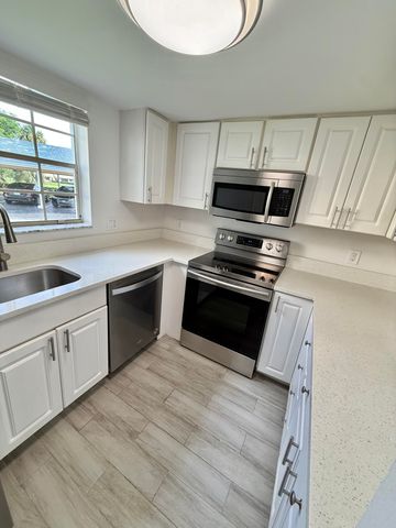 6307 La Costa Drive A, Boca Raton, FL 33433