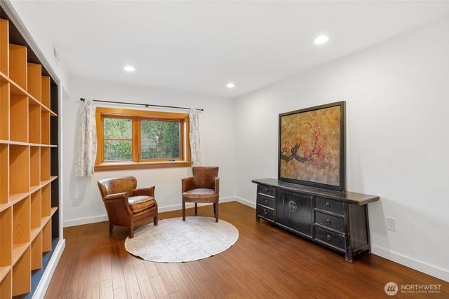 9615 NE 26th Street, Clyde Hill, WA 98004