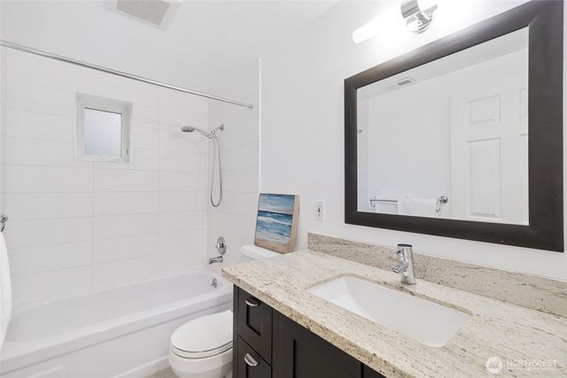 9615 NE 26th Street, Clyde Hill, WA 98004