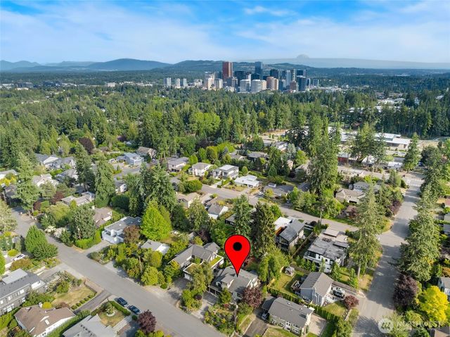 9615 NE 26th Street, Clyde Hill, WA 98004