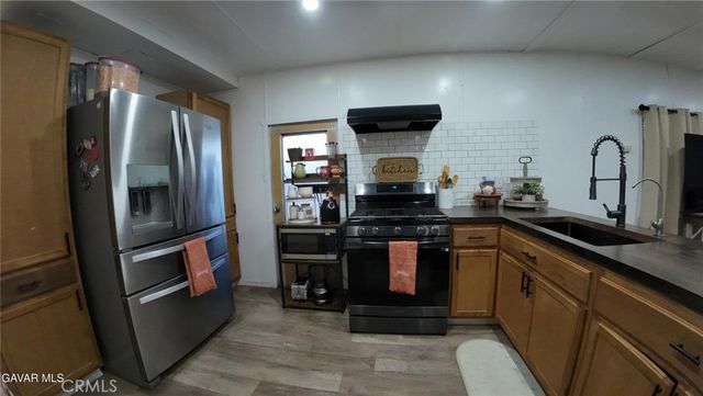 1304 E Avenue I 35, Lancaster, CA 93535