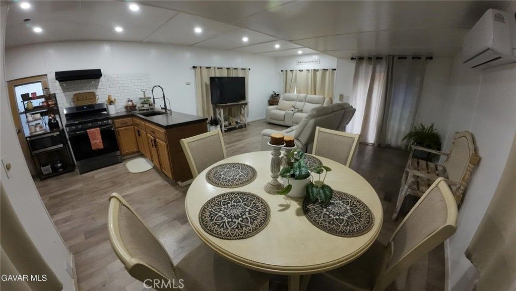 1304 E Avenue I 35, Lancaster, CA 93535