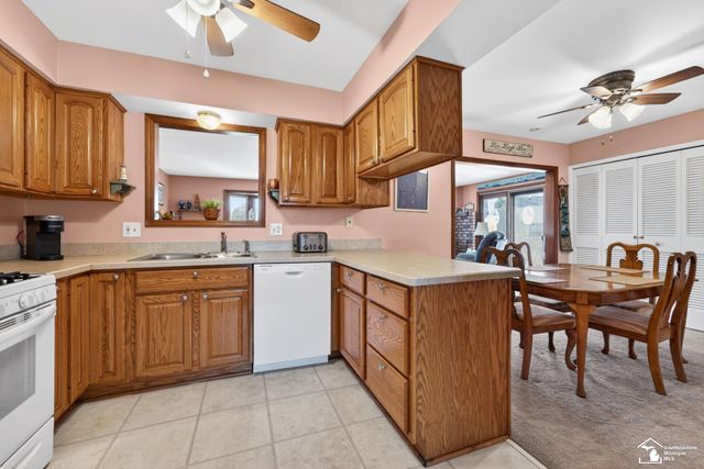 30189 Pointe Drive, Gibraltar, MI 48173