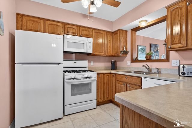 30189 Pointe Drive, Gibraltar, MI 48173