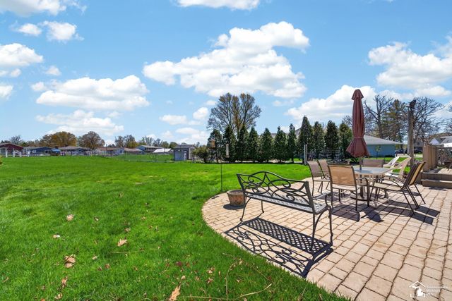 30189 Pointe Drive, Gibraltar, MI 48173