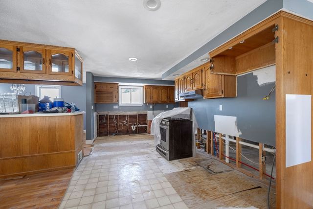 513-515 Cross St, Malden, MA 02148