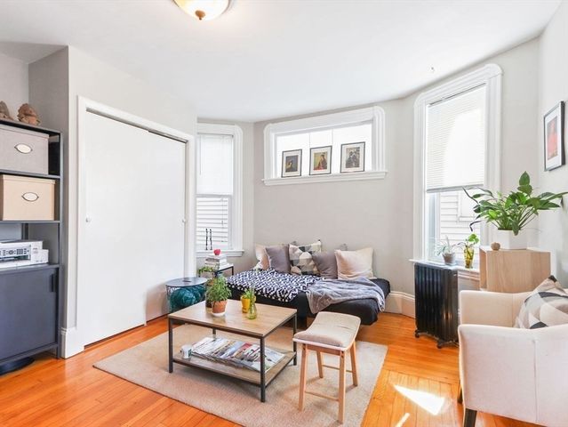 355 Highland Avenue 2, Somerville, MA 02144