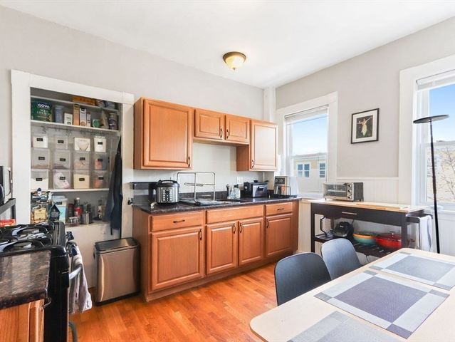355 Highland Avenue 2, Somerville, MA 02144