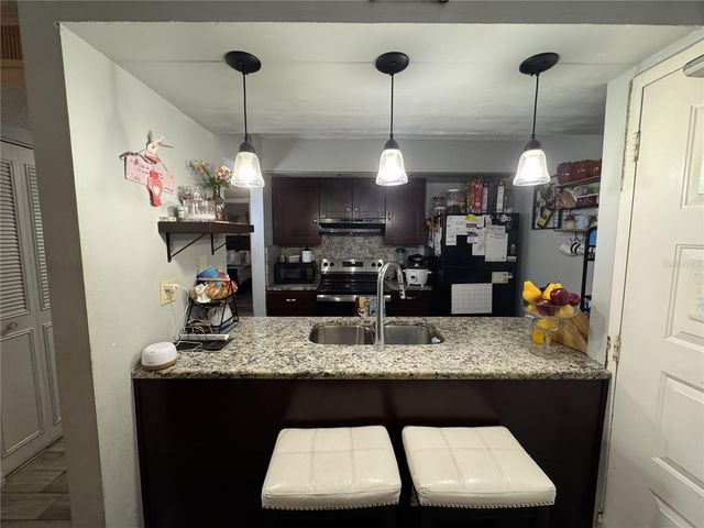 4411 SHADY TERRACE LANE 111, Tampa, FL 33613