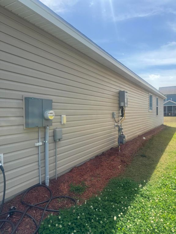 Image 2 of property listing at 135 Long Trail Way, Moncks Corner, SC 29461