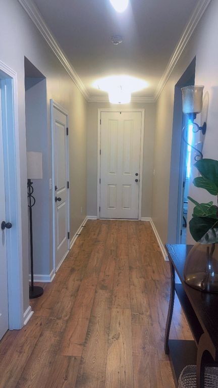 Image 8 of property listing at 135 Long Trail Way, Moncks Corner, SC 29461