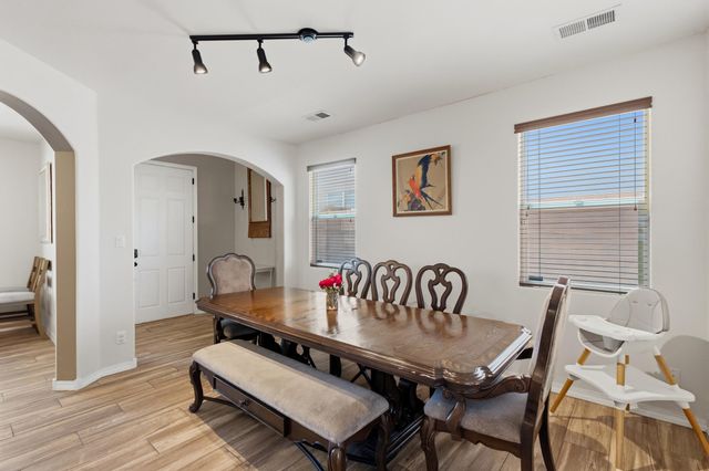7010 Wrangell Loop NE, Rio Rancho, NM 87144