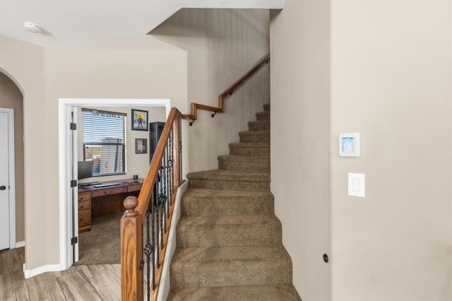 7010 Wrangell Loop NE, Rio Rancho, NM 87144