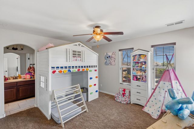 7010 Wrangell Loop NE, Rio Rancho, NM 87144