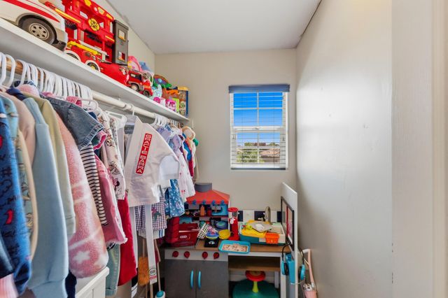 7010 Wrangell Loop NE, Rio Rancho, NM 87144