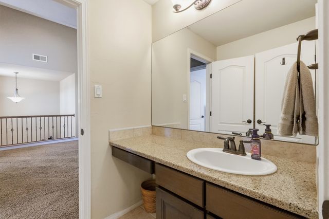 7010 Wrangell Loop NE, Rio Rancho, NM 87144
