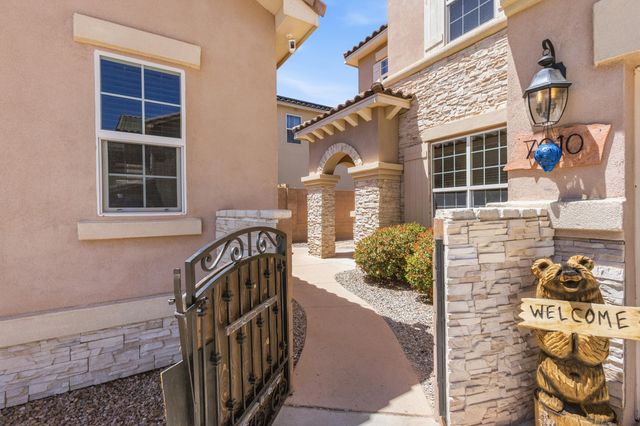 7010 Wrangell Loop NE, Rio Rancho, NM 87144