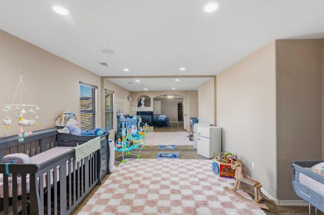 7010 Wrangell Loop NE, Rio Rancho, NM 87144