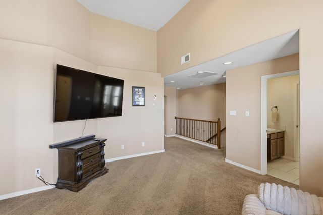 7010 Wrangell Loop NE, Rio Rancho, NM 87144