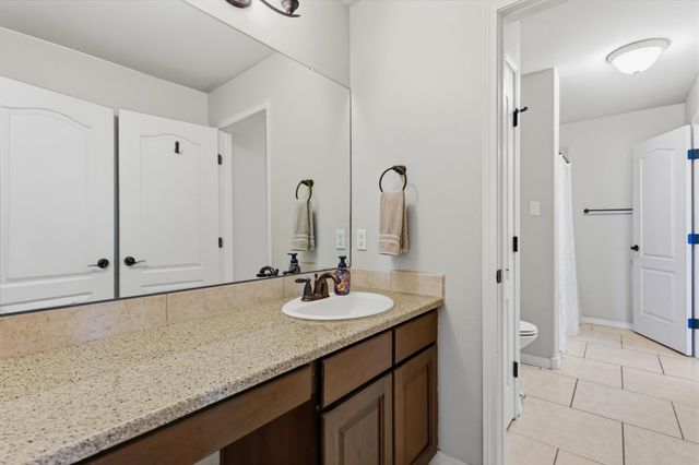 7010 Wrangell Loop NE, Rio Rancho, NM 87144