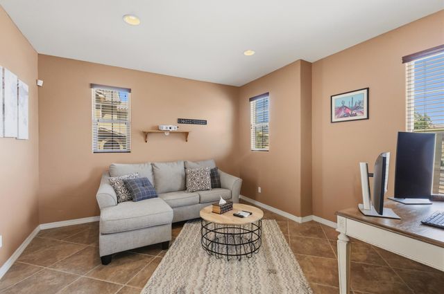 7010 Wrangell Loop NE, Rio Rancho, NM 87144